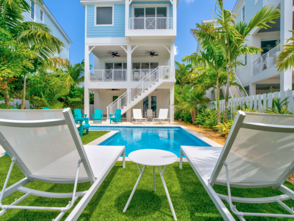 Luxury Oceanfront Vacation Rental in Marathon FL - 5-Bedroom Stunning Views